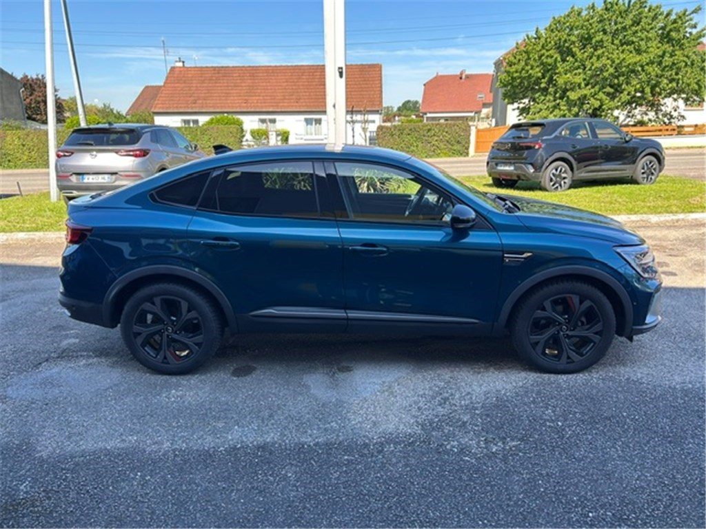 Renault Arkana E-TECH 145 R.S. Line, photo 6