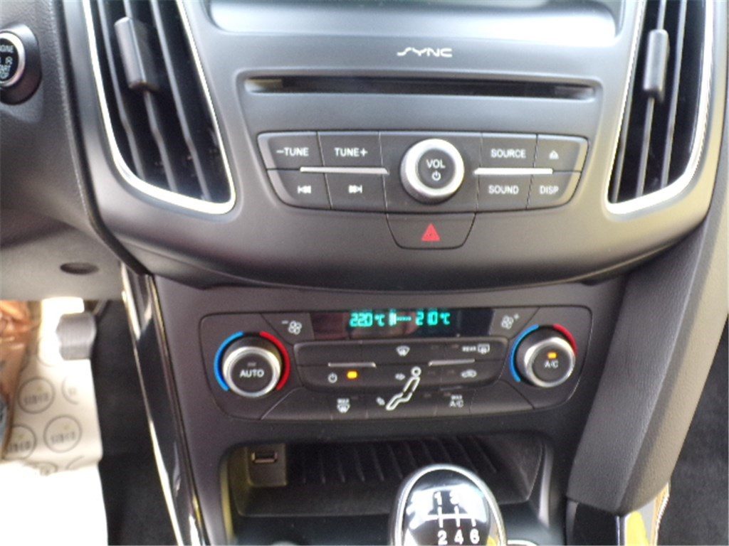 Ford Focus IV SW 1.0 ECOBOOST 125 S&S Titanium, photo 15