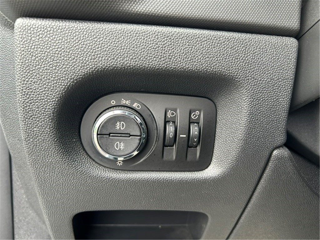 Opel Corsa 3P GRAPH 1.3 CDTI 95 S/S - CH FAP ECOFLEX STOP/START Graphite, photo 15