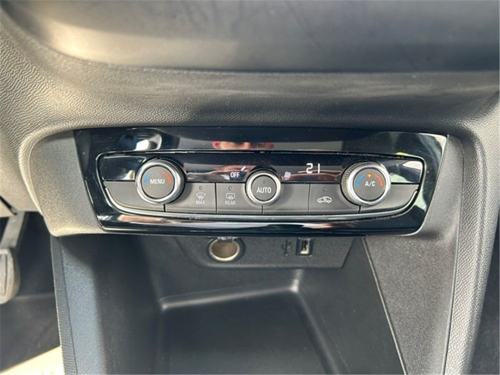 Opel Corsa F 1.2 TURBO 100 CH BVM6 Elegance, photo 18