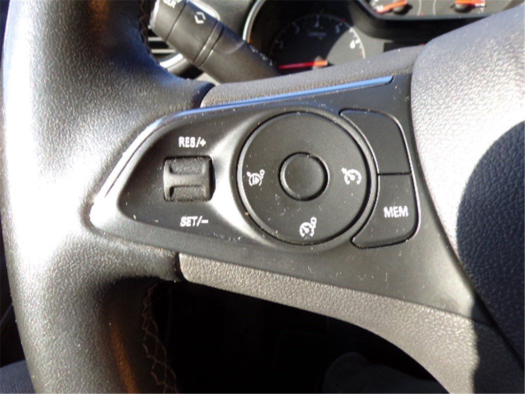 Opel Crossland X BUSINESS 1.5 D 120 CH BVA6 Elegance, photo 21